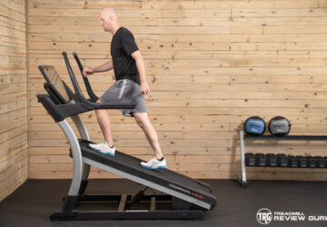 NordicTrack Commercial x32i Incline Trainer Treadmill Detailed Review — Pros & Cons (2024)