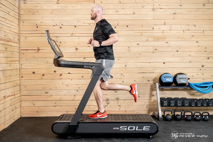 Sole ST90 Treadmill Matt Running